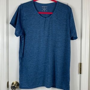 Realessentials Heather blue short sleeved tee shirt size XL.